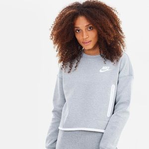 Nike crew sweater